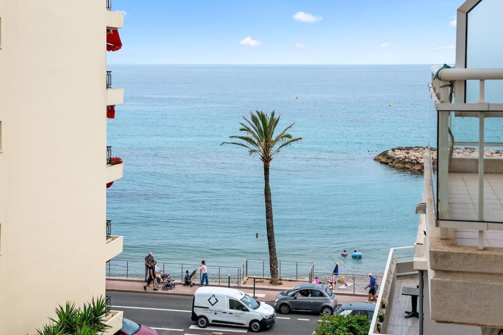 Riviera Prestige - Front De Mer - Terrasse - Parking Roquebrune-Cap-Martin Exterior photo